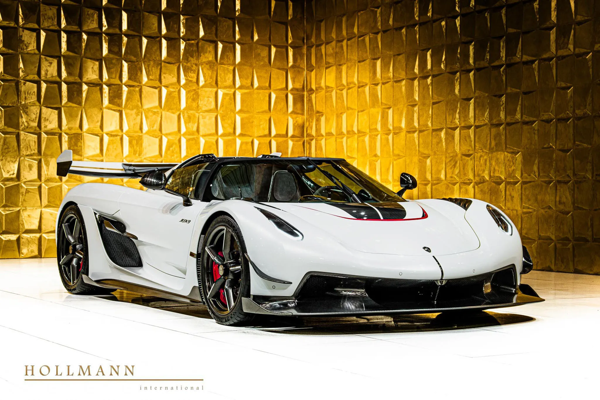 Koenigsegg Jesko Attack track-focused hypercar