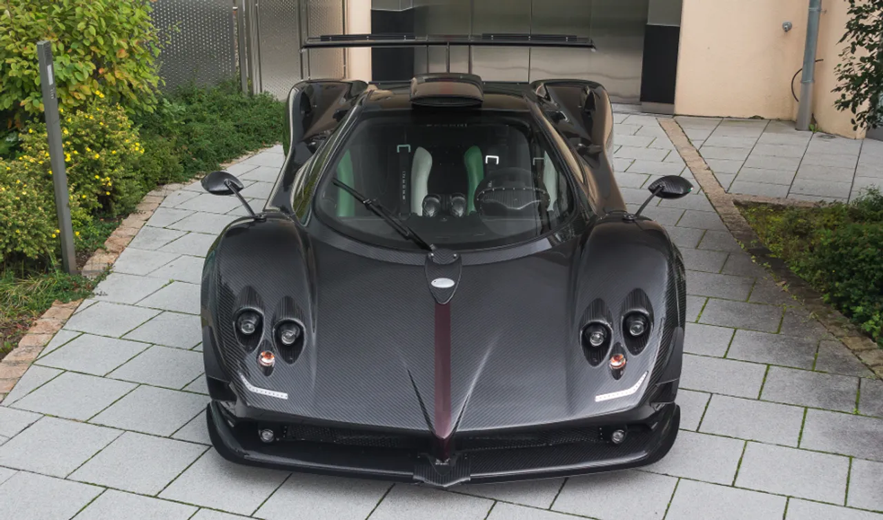 Pagani Zonda 760, one of five built — photo 1 of 19