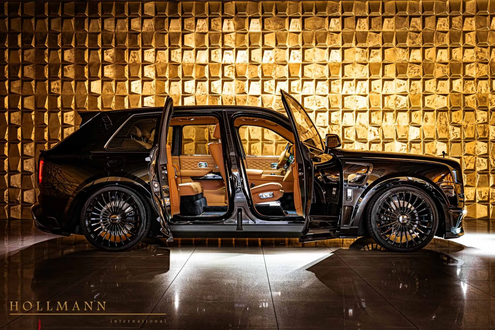 Mansory-tuned Rolls-Royce Cullinan SUV