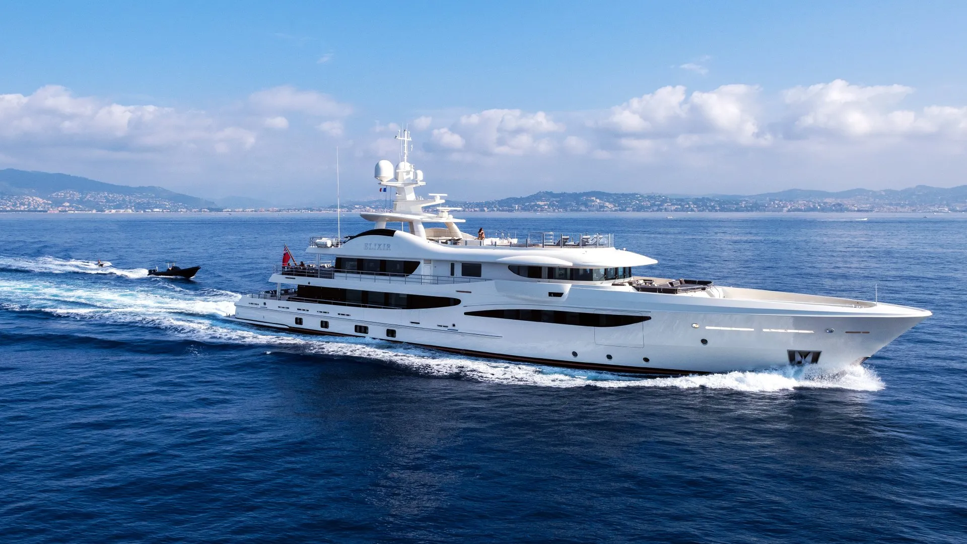 Elixir superyacht underway at sea